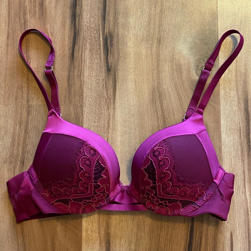 COPY - COPY - Victoria’s Secret bombshell bra